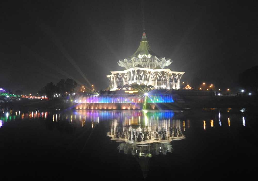 Kuching Waterfront Lightshow