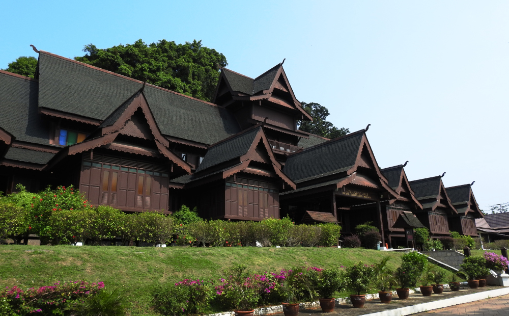 Melaka-Sultanate-Palace